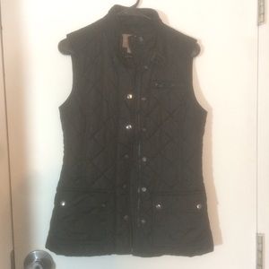 CLEAROUT Banana republic lightweight quilted vest